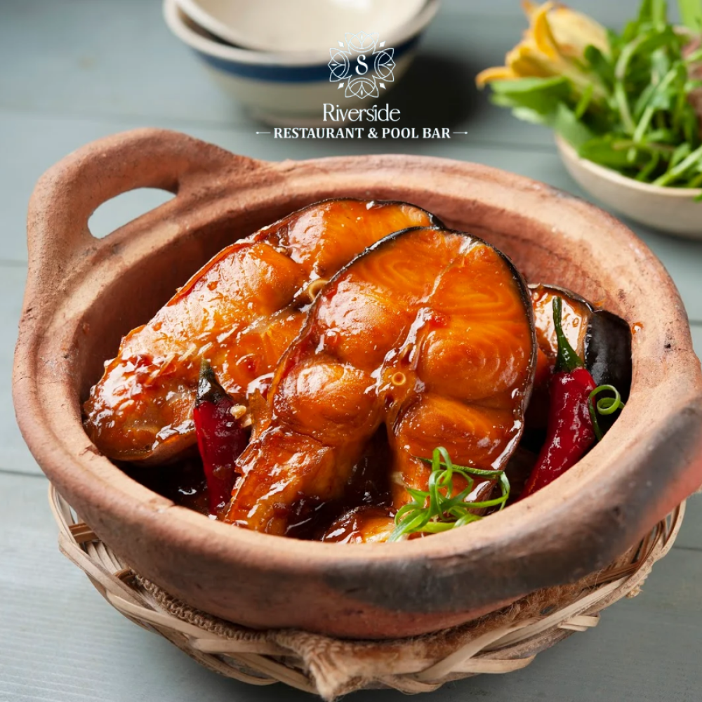 Simmered Cobia Fish in Clay Pot