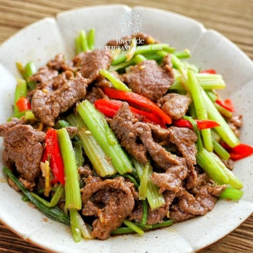 Wok Fried Beef with Onion, Celery